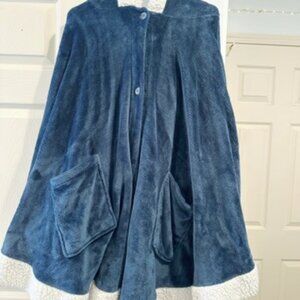 Hooded Fleece Blanket Cape in Navy